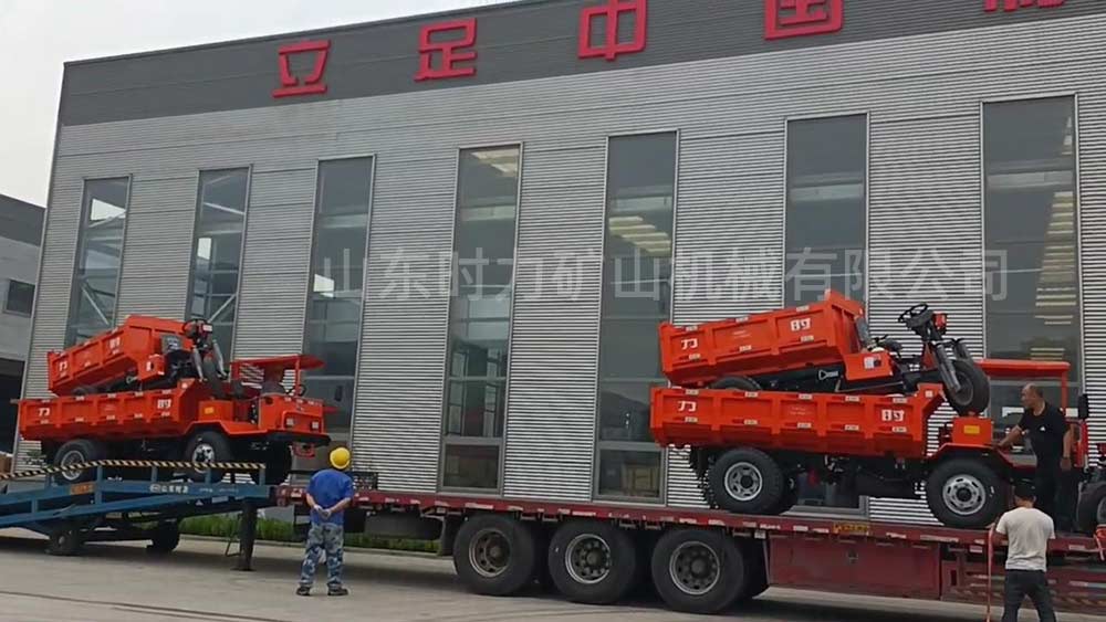10臺(tái)礦用電動(dòng)車發(fā)往河南某礦山